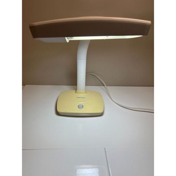 Verilux Natural Spectrum® Productivity Lamp Model VD12 - Picture 4 of 9
